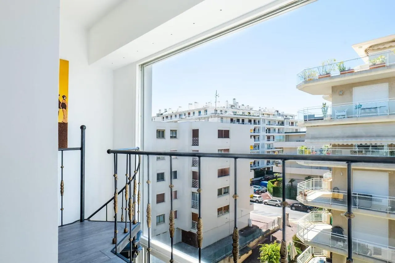 Penthouse Duplex With Rooftop Terrace Cannes 0*,  França