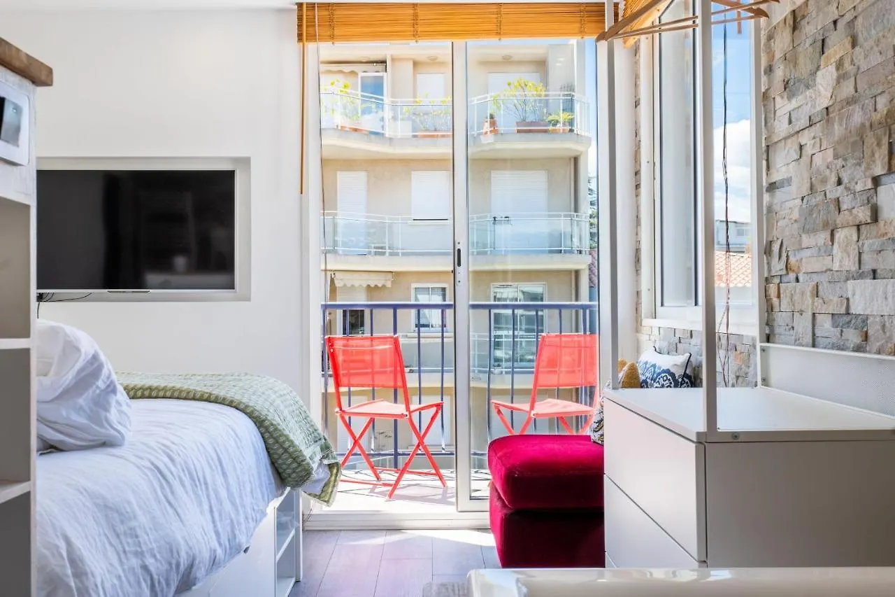 Penthouse Duplex With Rooftop Terrace Cannes France